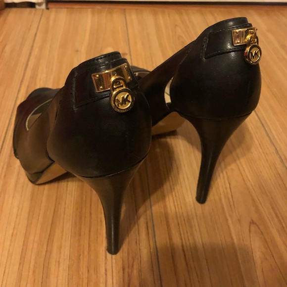 Michael Kors heels - Picture 4 of 9